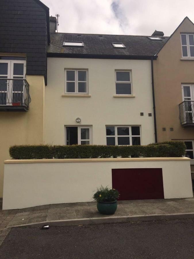 Modern Home In The Heart Of Rosscarbery Village Exterior foto